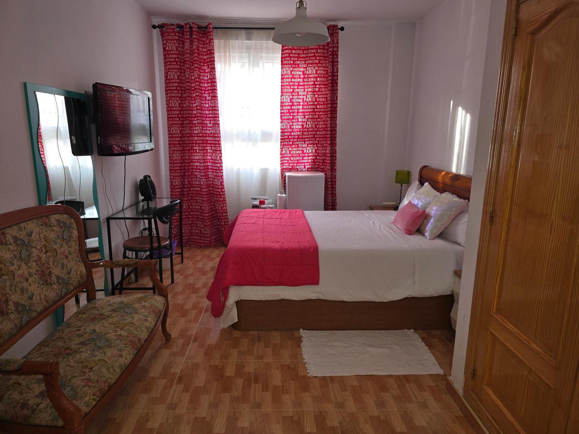 Acogedoras Habitaciones En Madrid Oda fotoğraf
