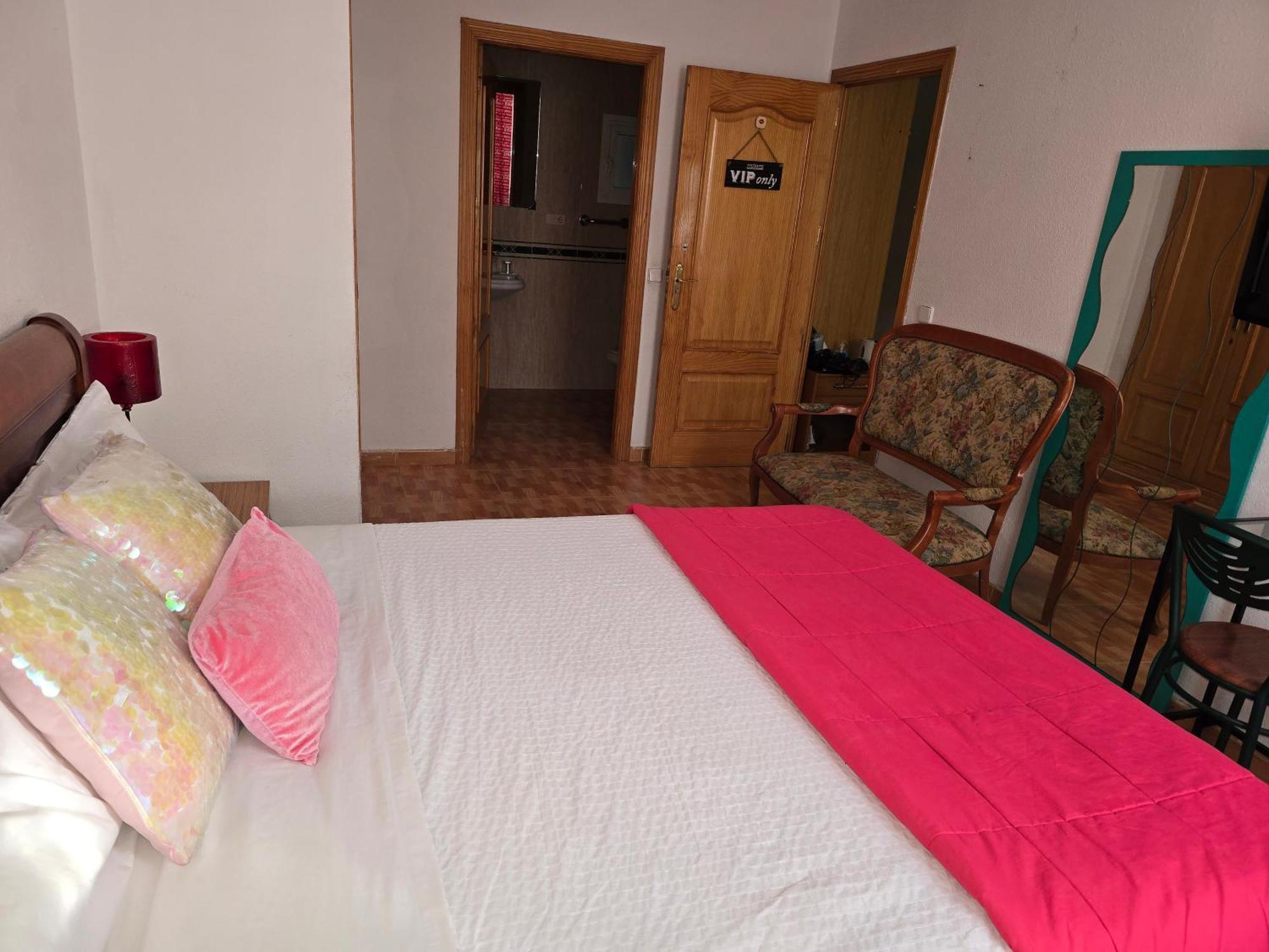 Acogedoras Habitaciones En Madrid Oda fotoğraf